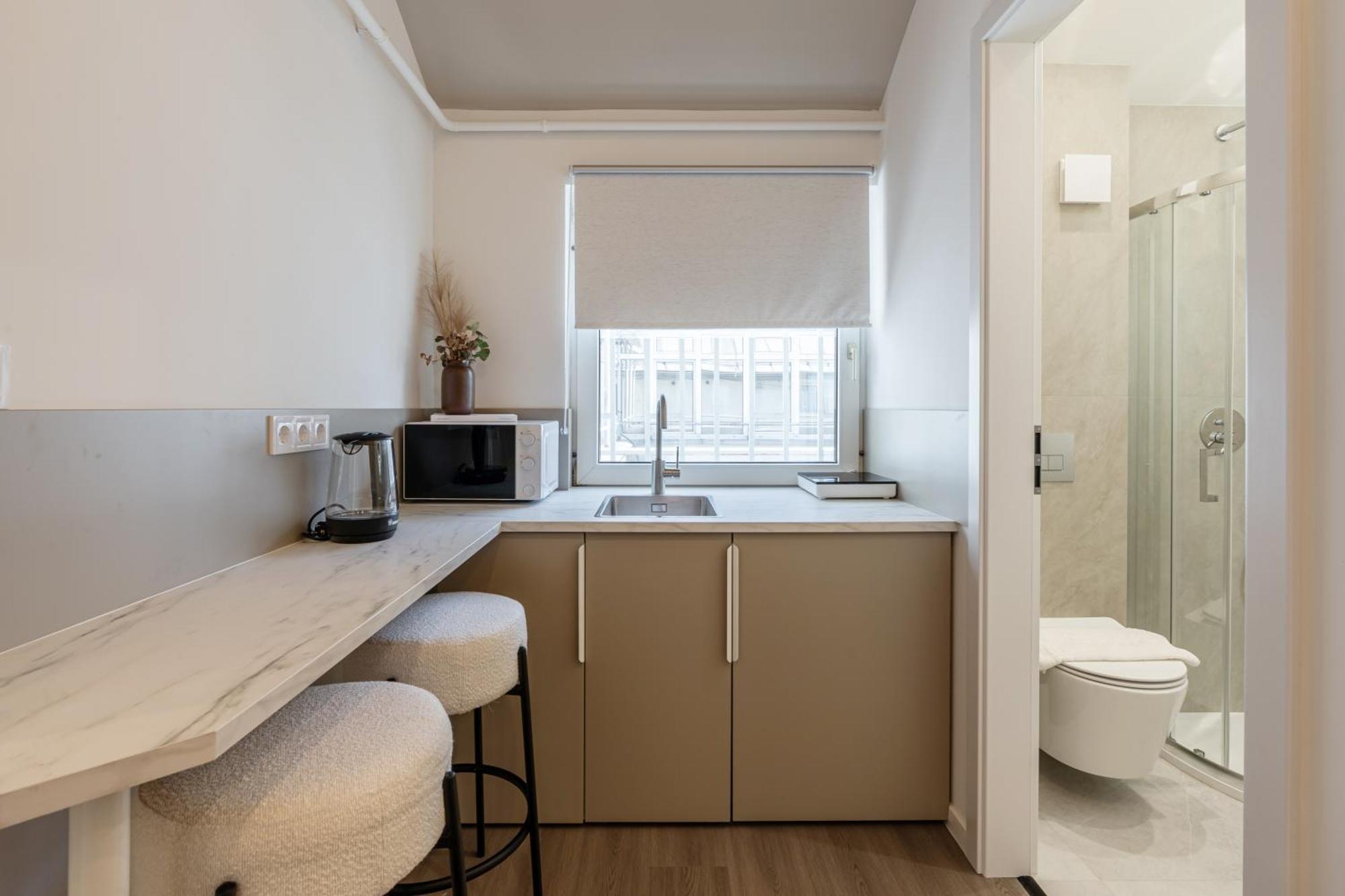 Oasis Luxe Boutique By Bqa Budapest